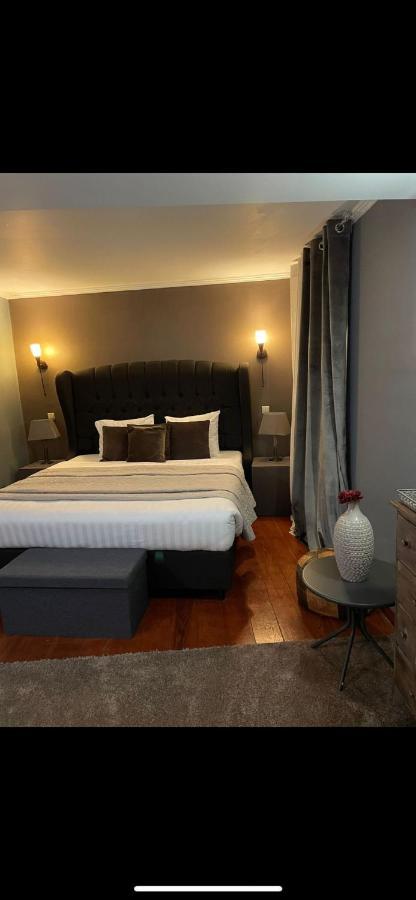 Park Hotel Airport Charleroi Bagian luar foto